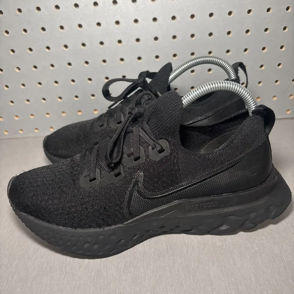 Nike React Infinity Run Flyknit Shoes Mens Sz 7 Womens Sz 8.5 Triple Black